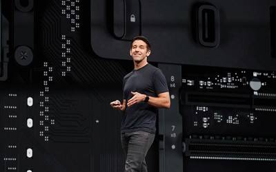 外媒:苹果管理层将改组约翰·特努斯或出将任CEO