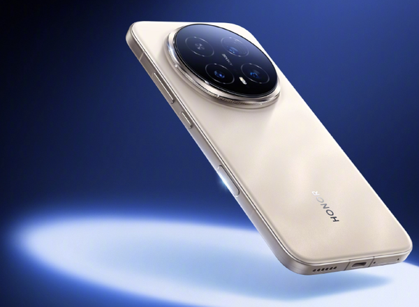 中国手机市场风向再变 小屏旗舰齐遇冷 大屏Pro普遍畅销