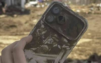 超耐造！iPhone17ProMax埋入洪水中三天奇迹“生还”