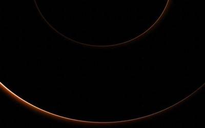 华为余承东、何刚集体换新机华为Mate80ProMax亮相