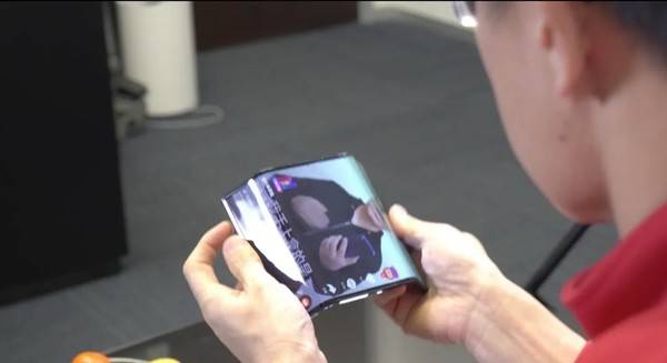 小米三折疊背后：是“湊熱鬧” 還是高端戰略“必選項”？