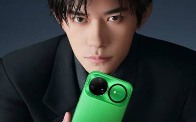 华为nova15Ultra真机亮相横向双环设计红枫加持