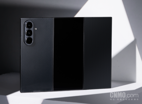 起售价19999元！三星Z TriFold三折叠国行版正式开售