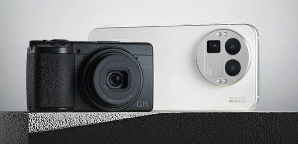 从返乡到守岁，真我GT8 Pro陪你过个“不掉线”的年