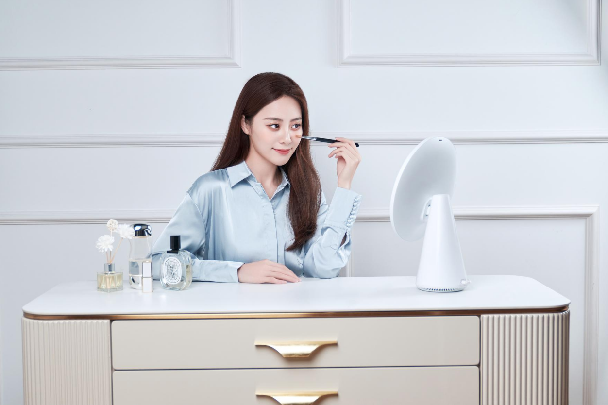 FPD智能美妆镜：您的全方位科学美丽管理平台